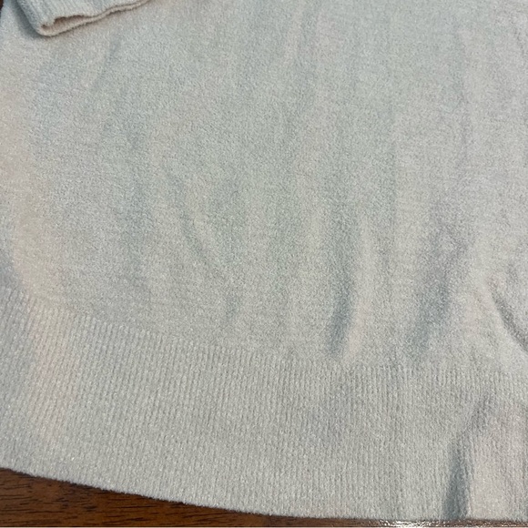 Barefoot Dream CozyChic Ultra lite cream v neck sweater size small - Picture 8 of 8
